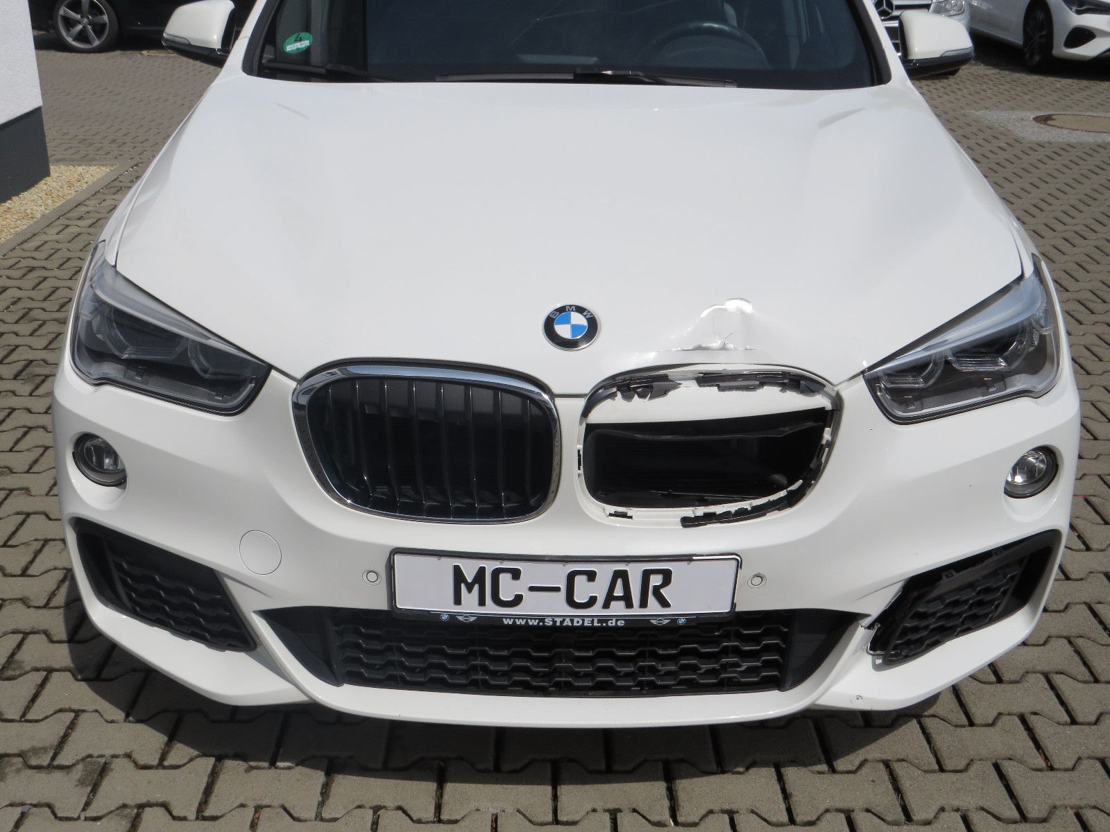 Fahrzeugabbildung BMW X1 sDrive 20 i M Sport