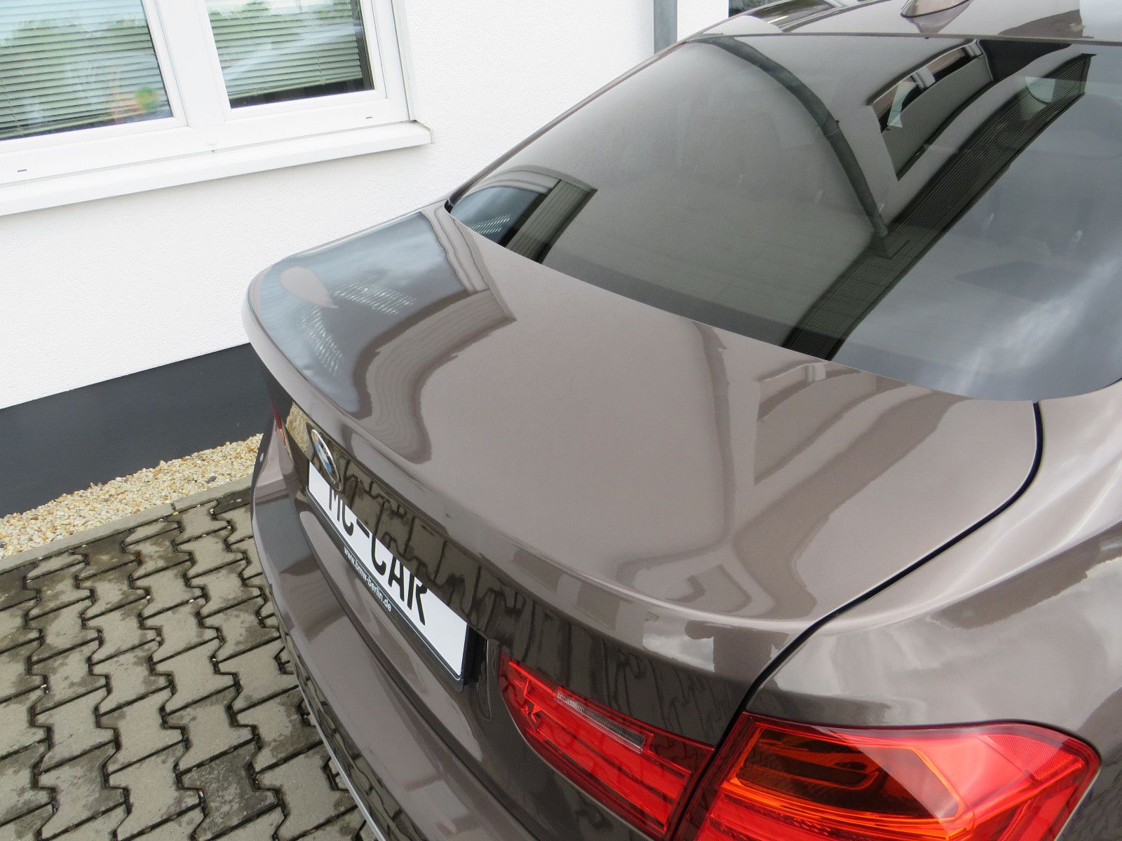Fahrzeugabbildung BMW Limousine 320 d xDrive