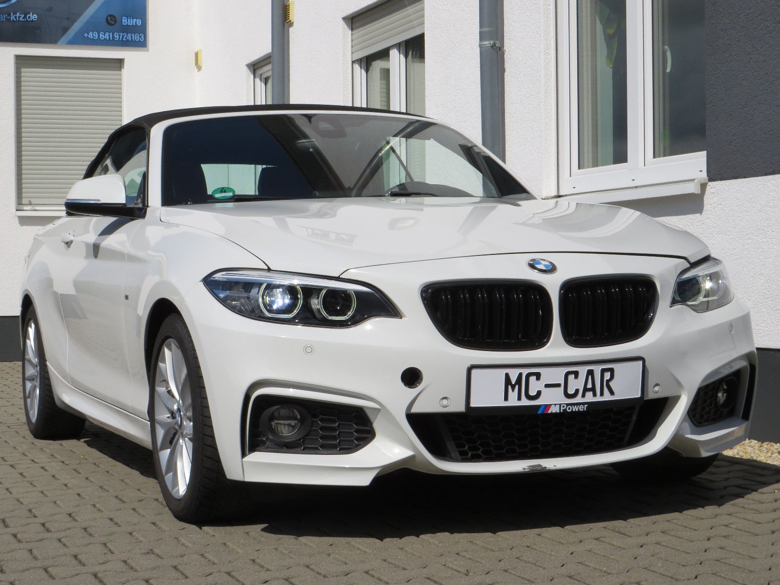 Fahrzeugabbildung BMW 220 2 Cabrio 220 i M Sport