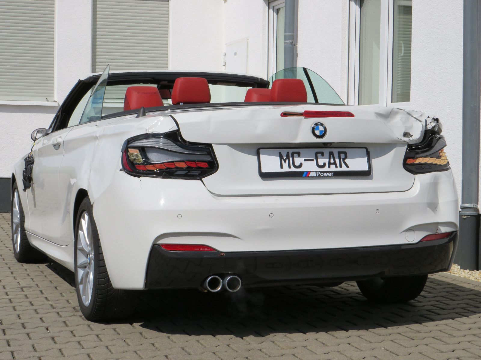 Fahrzeugabbildung BMW 220 2 Cabrio 220 i M Sport