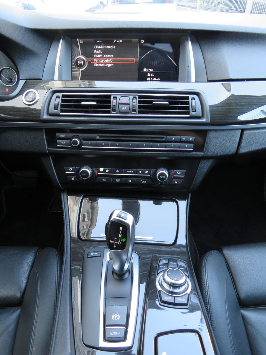 Fahrzeugabbildung BMW 550 5 Limousine 550 i M-Paket