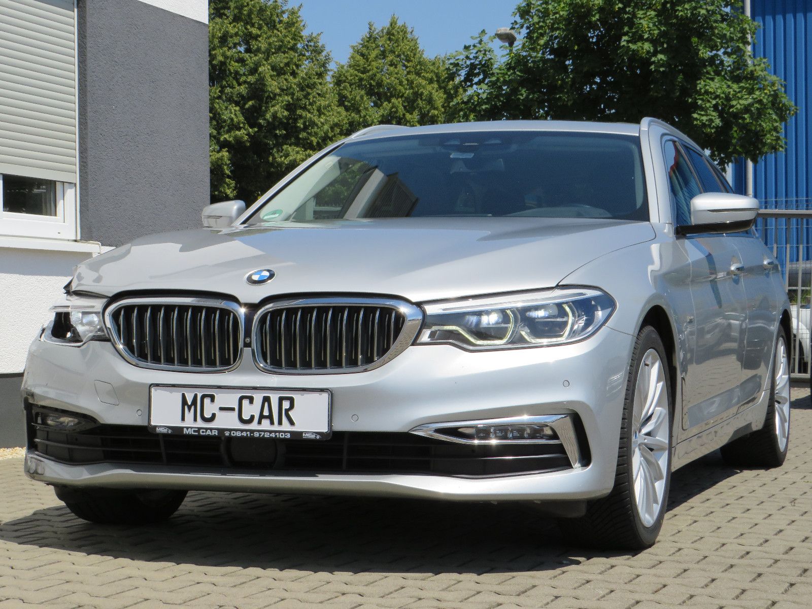 BMW 530d Touring xDrive Luxury Line 3.0 195kW