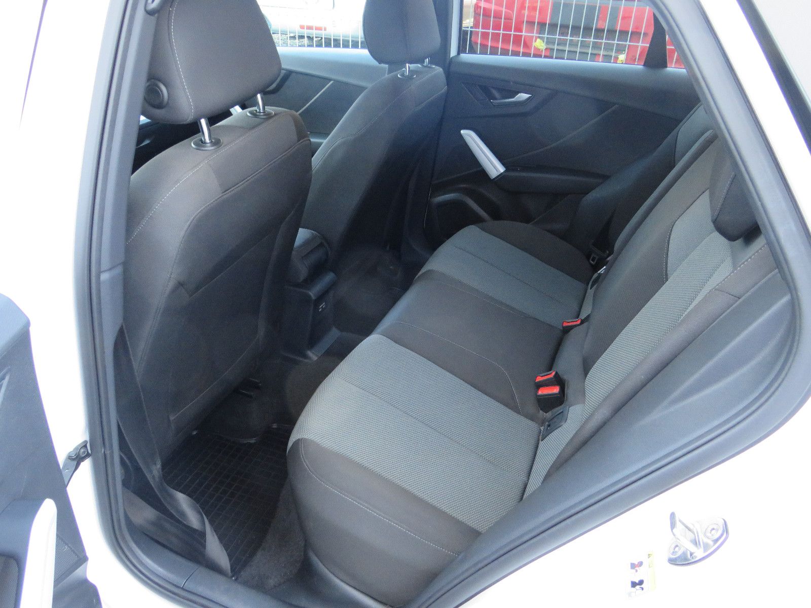 Fahrzeugabbildung Audi Q2 40 TFSI quattro design