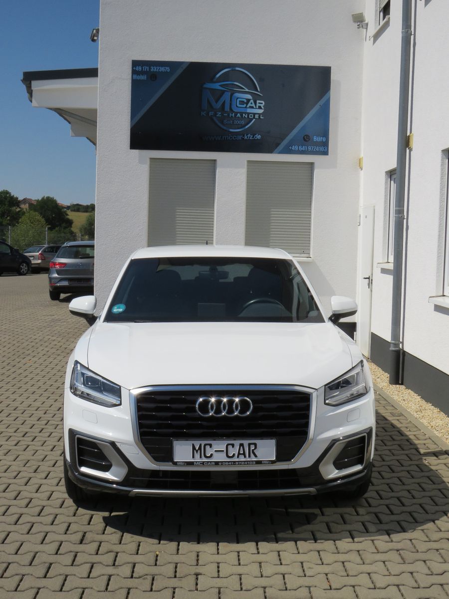 Fahrzeugabbildung Audi Q2 40 TFSI quattro design