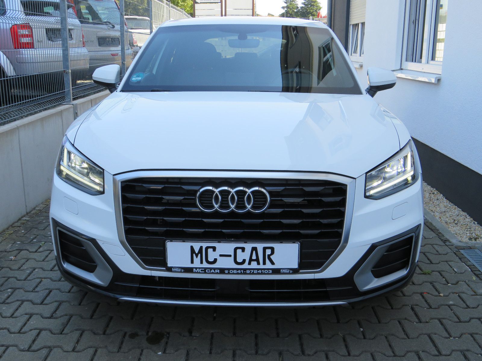 Fahrzeugabbildung Audi Q2 40 TFSI quattro design