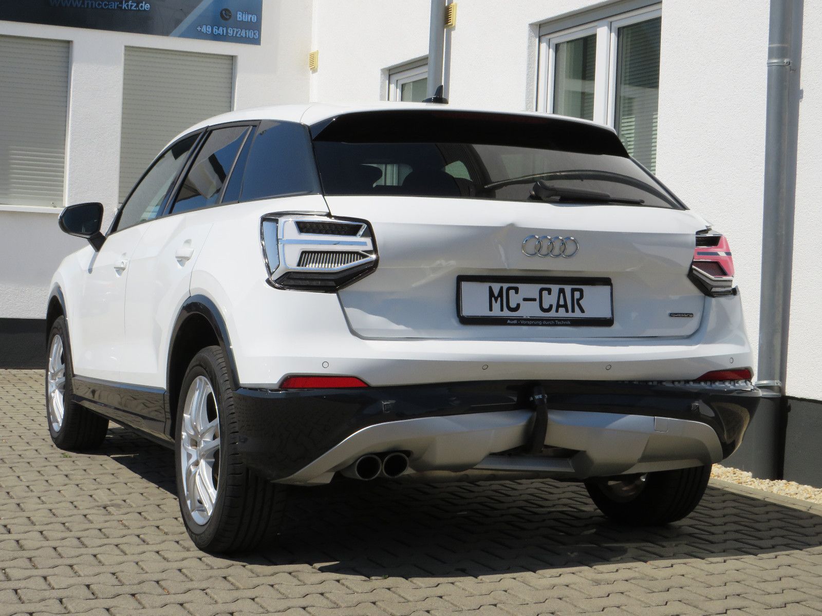 Fahrzeugabbildung Audi Q2 40 TFSI quattro design