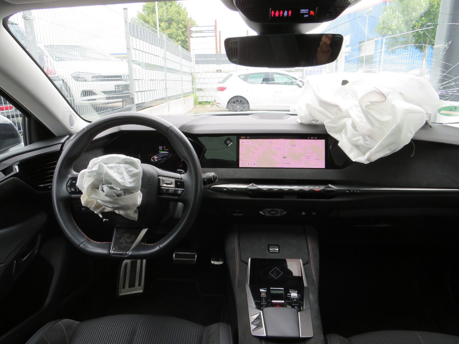 Fahrzeugabbildung DS Automobiles DS4 E-Tense Performance Line + Automatik