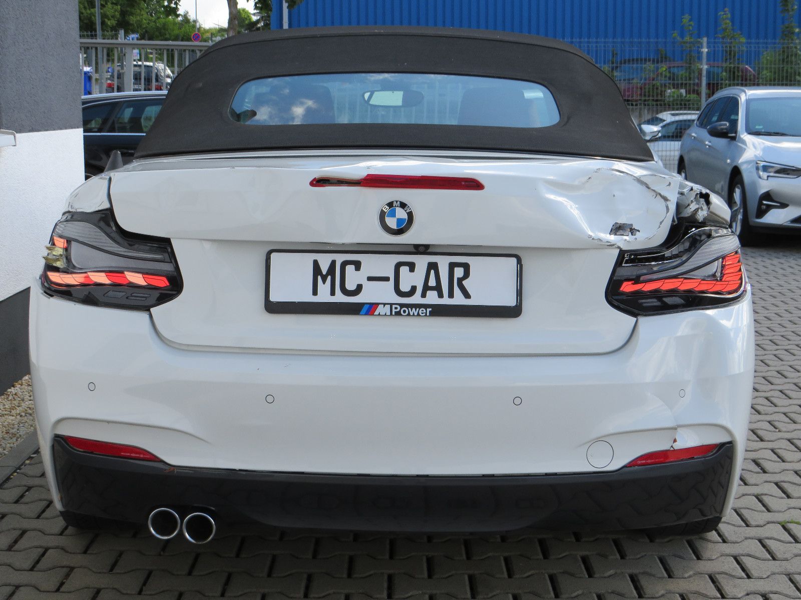 Fahrzeugabbildung BMW 220 2 Cabrio 220 i M Sport