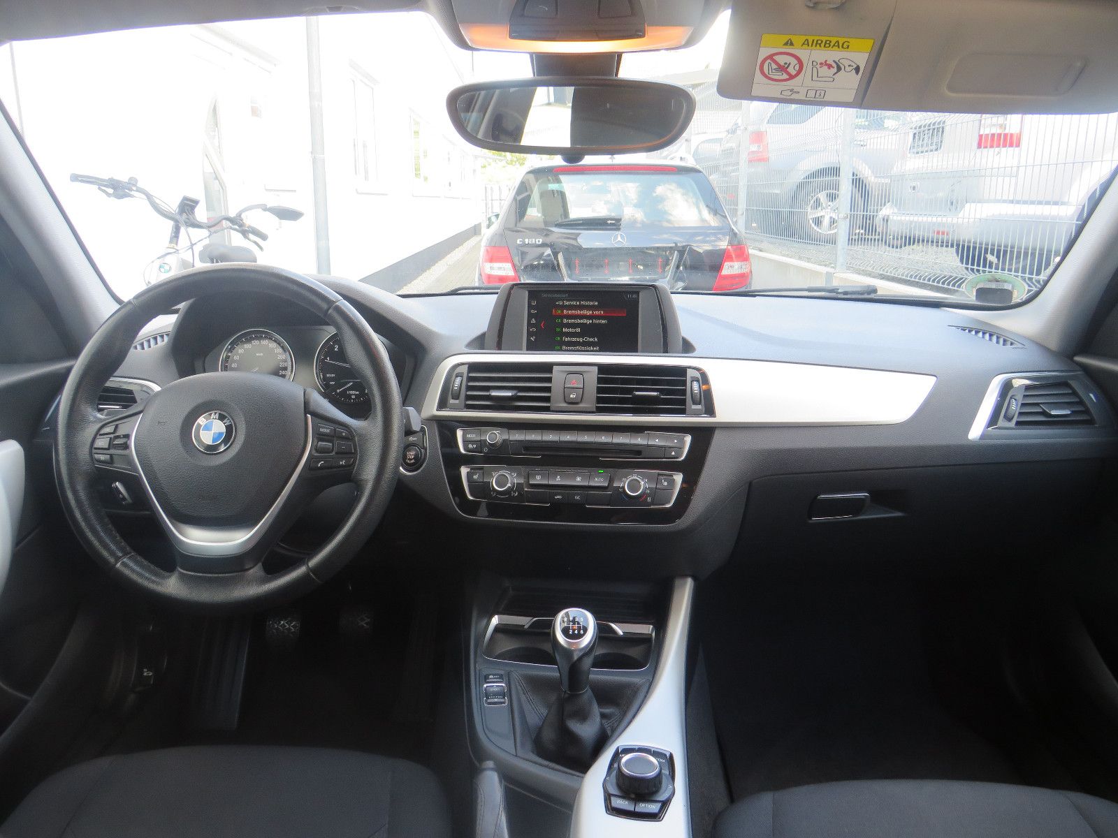 Fahrzeugabbildung BMW 118 1 Limousine 5-trg. 118 i Advantage