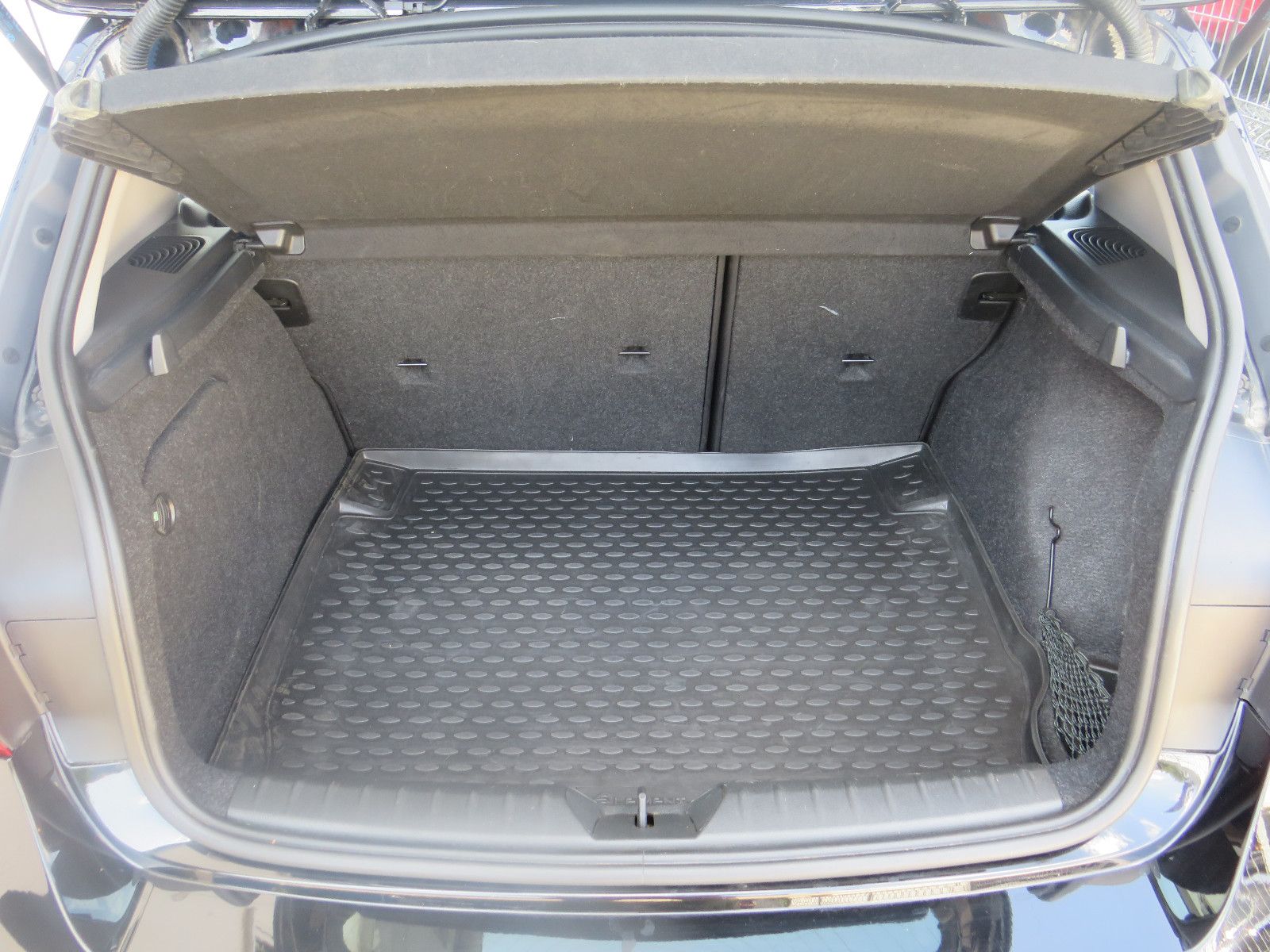 Fahrzeugabbildung BMW 118 1 Limousine 5-trg. 118 i Advantage
