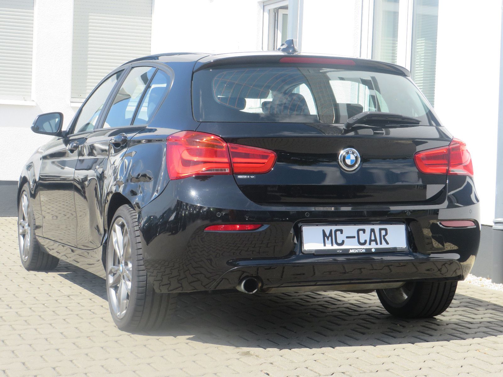 Fahrzeugabbildung BMW 118 1 Limousine 5-trg. 118 i Advantage