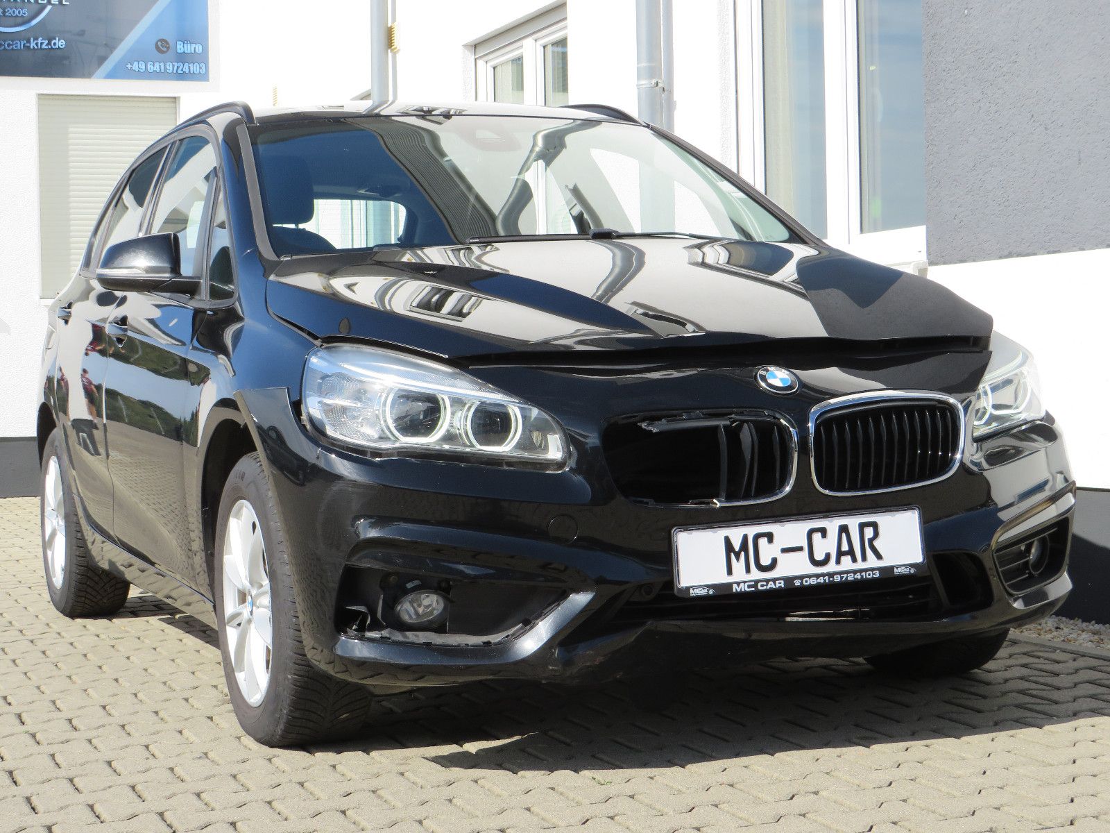 Fahrzeugabbildung BMW 220 2 Active Tourer 220 i Advantage