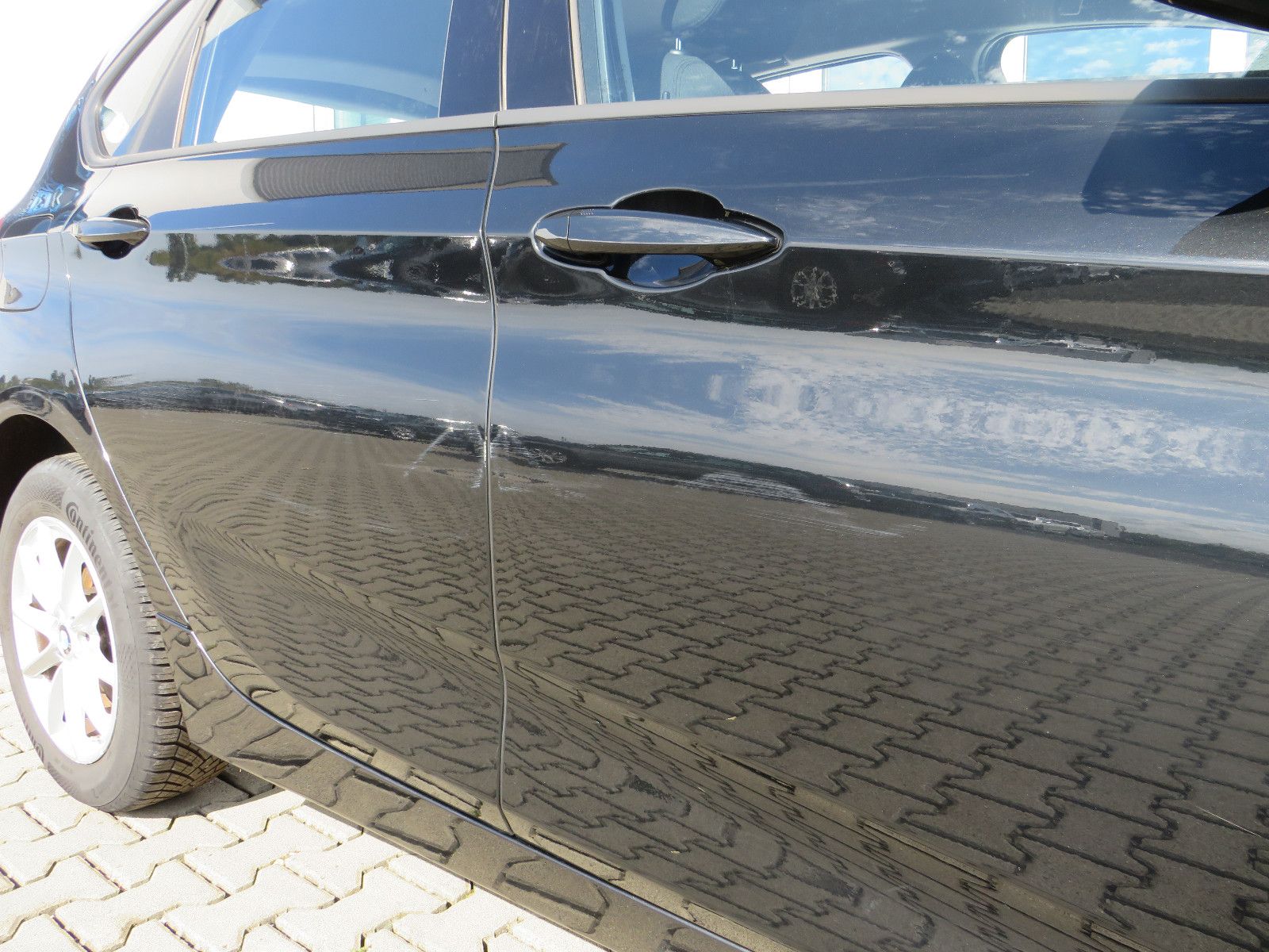 Fahrzeugabbildung BMW 220 2 Active Tourer 220 i Advantage