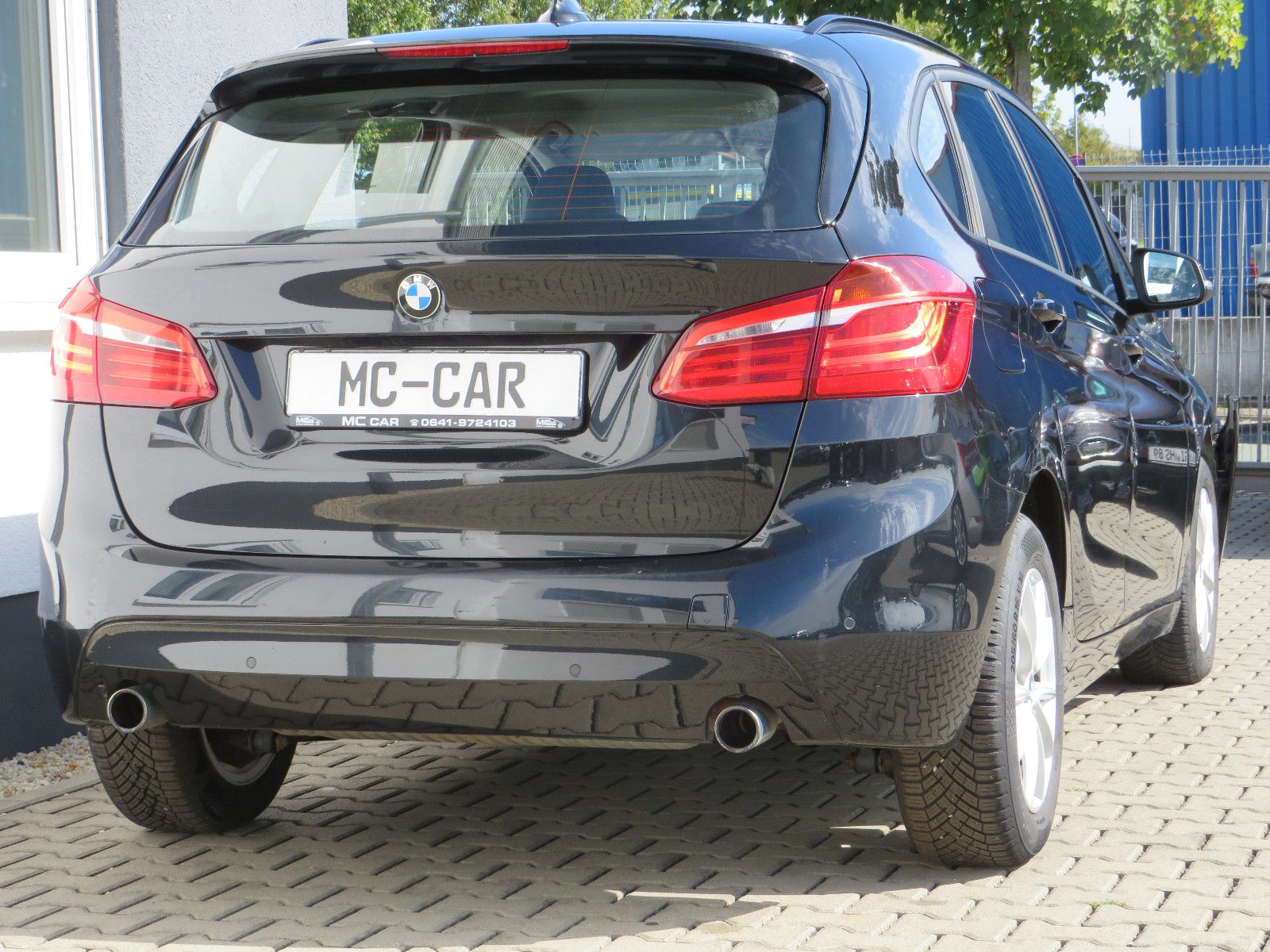 Fahrzeugabbildung BMW 220 2 Active Tourer 220 i Advantage