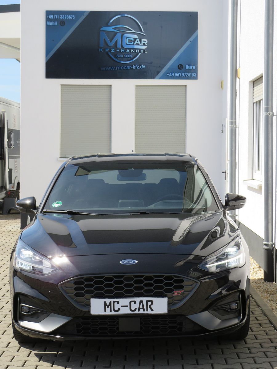 Fahrzeugabbildung Ford Focus Lim. ST