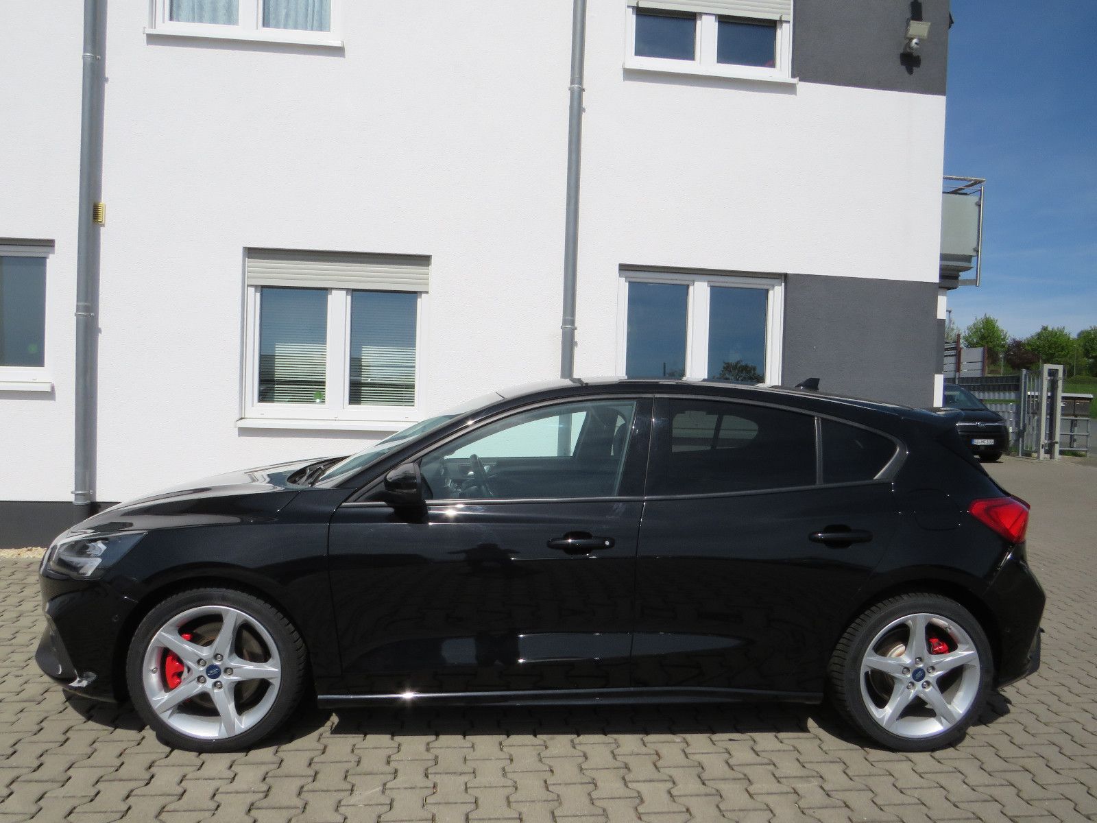 Fahrzeugabbildung Ford Focus Lim. ST